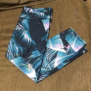 Fabletics palm leaf Green & black running leggings